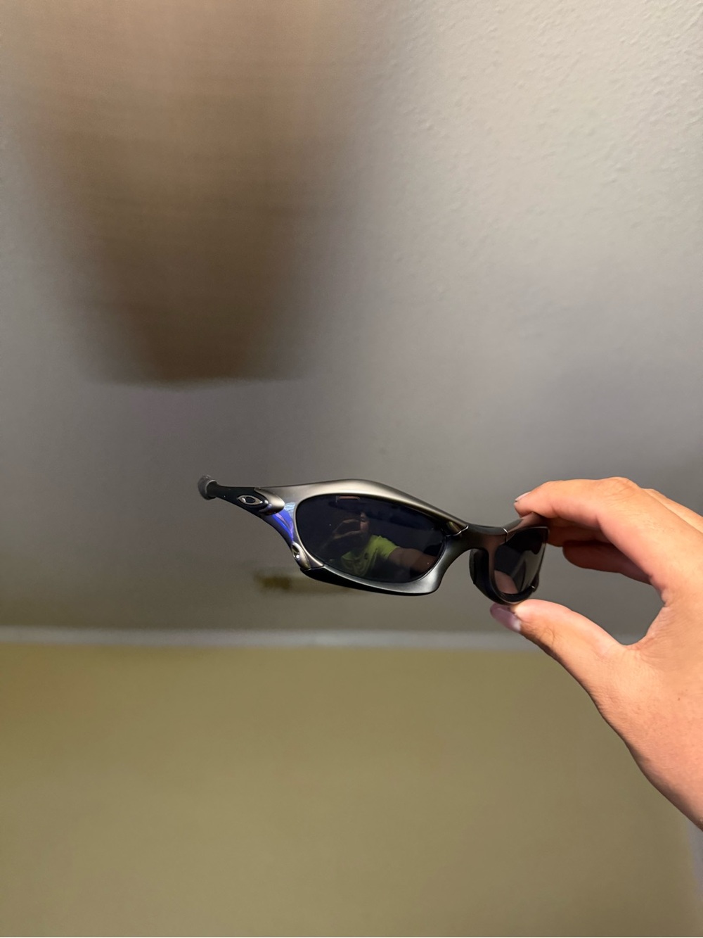 Oak Women's Wrap Sunglasses - Black Frame with Blue Accents o glasses
